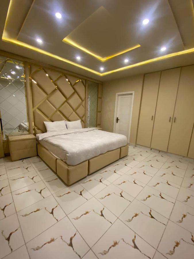 Luxe Suites Bahria Town Lahore Luaran gambar