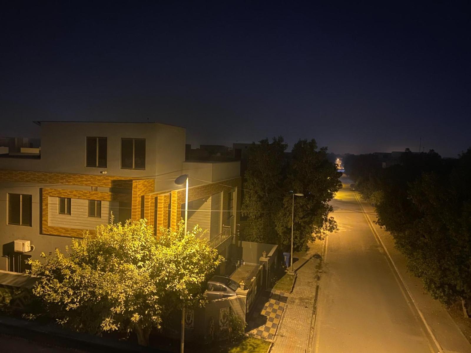 Luxe Suites Bahria Town Lahore Luaran gambar