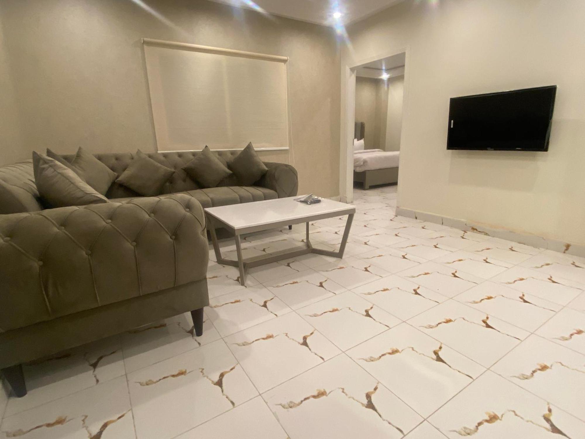Luxe Suites Bahria Town Lahore Luaran gambar